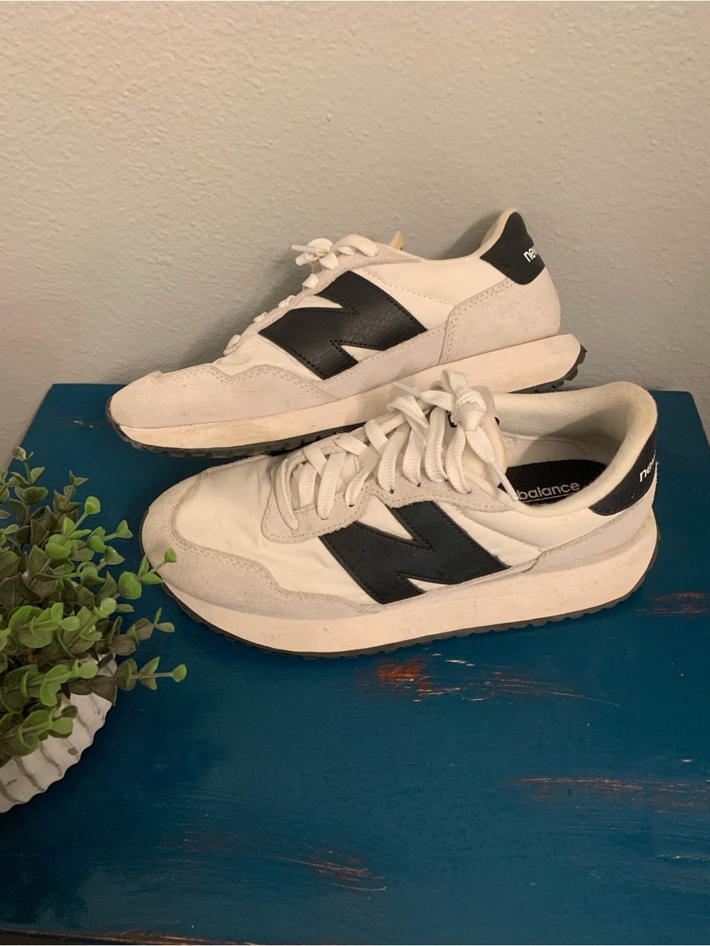 New Balance Women’s White and Black Retro Style Sneakers